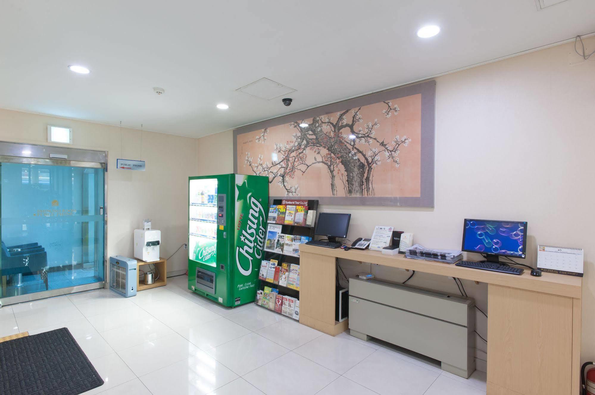 Benikea Hotel Flower Сеул Экстерьер фото