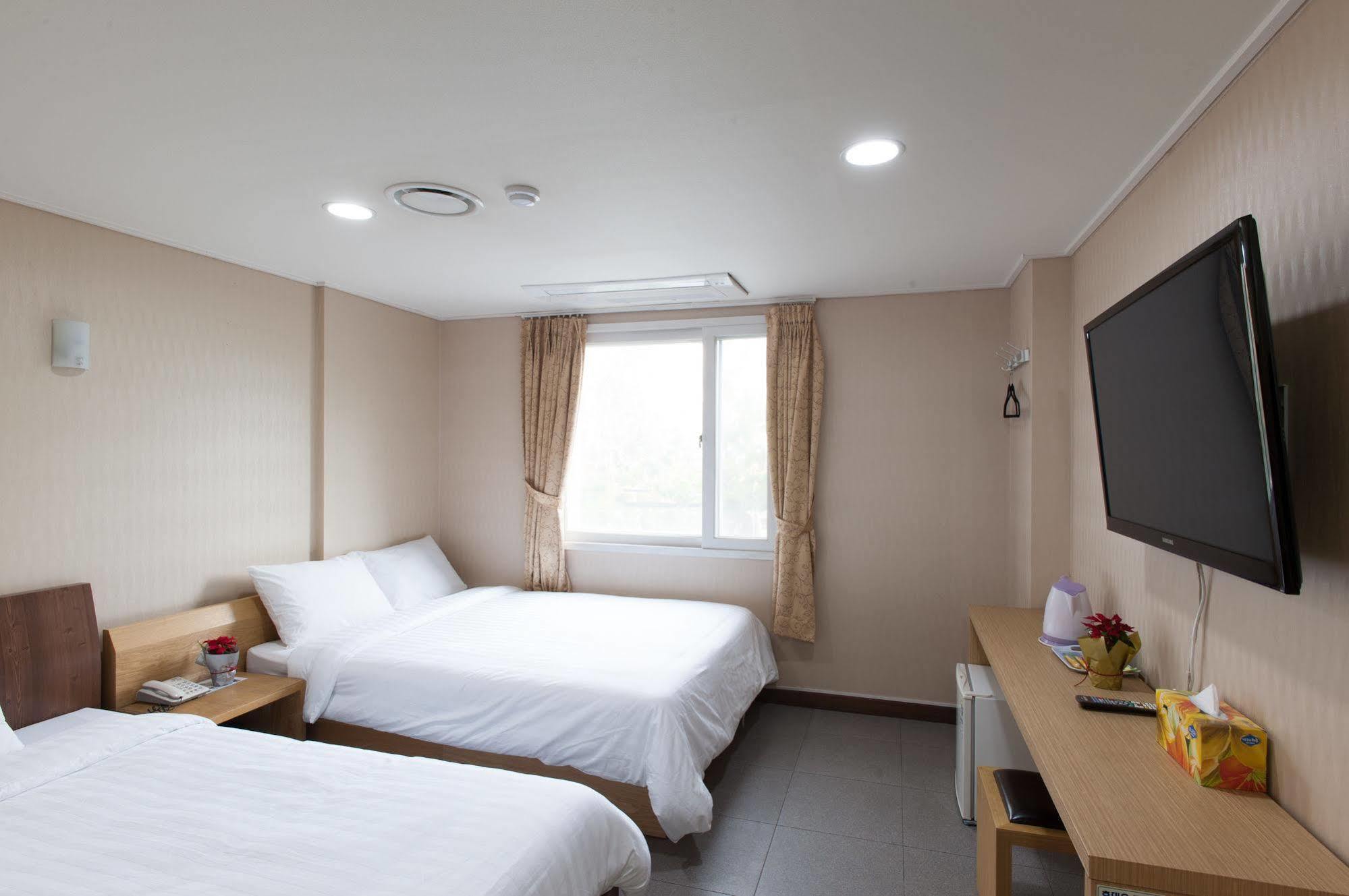 Benikea Hotel Flower Сеул Экстерьер фото